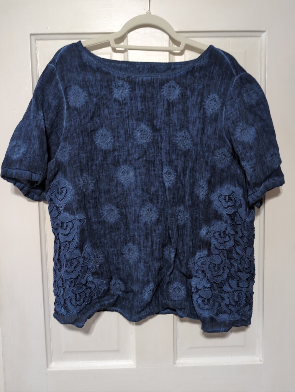 Chico's Women's Linen Embroidered Blue Top Size 3P